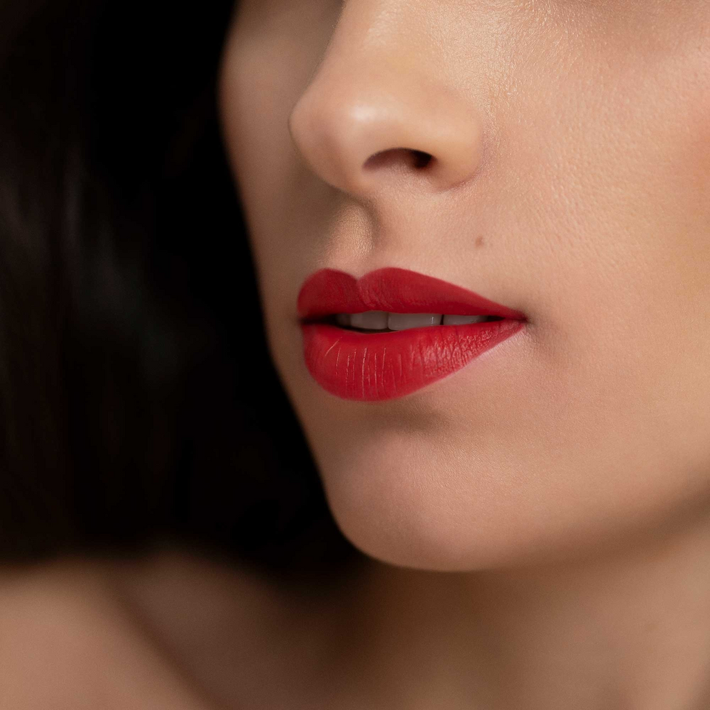 Vélez Málaga Red Lipstick – Bio & Veganer Lippenstift mit intensivem Rot, 4 g