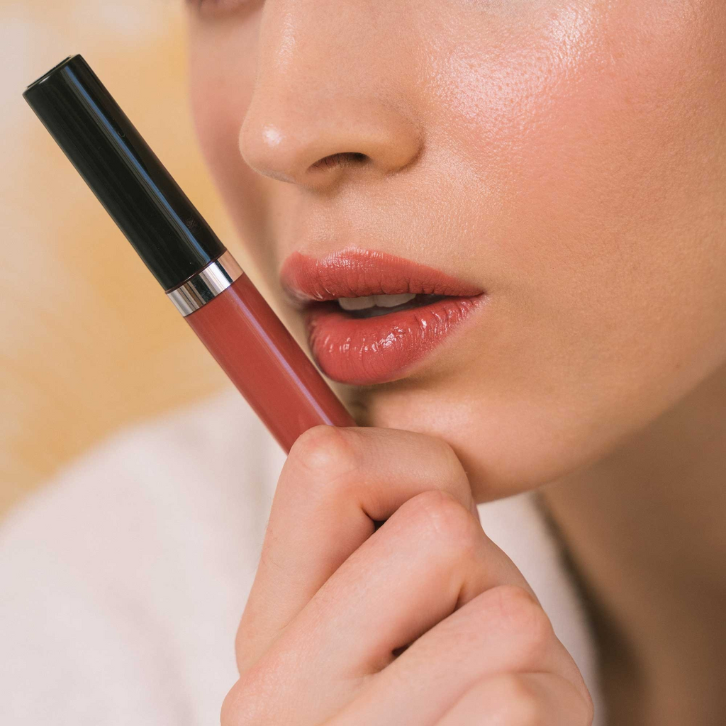 Glossy Coral Lip Gloss – Bio & natürlicher Glanz, 7 g