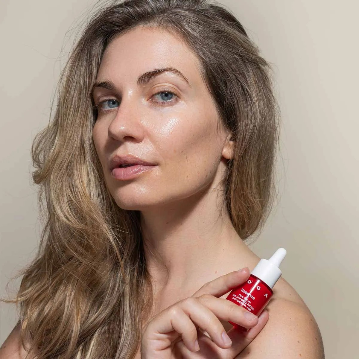 Essence with Cranberry Extract and HA – Essence, 15 ml